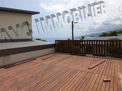 Grand appartement meublé T4 neuf