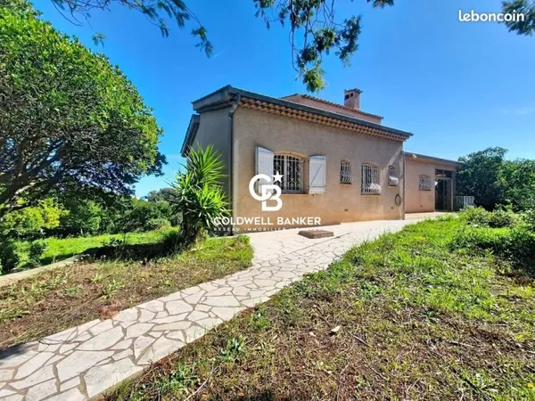 Villa 5 pièces 138 m²