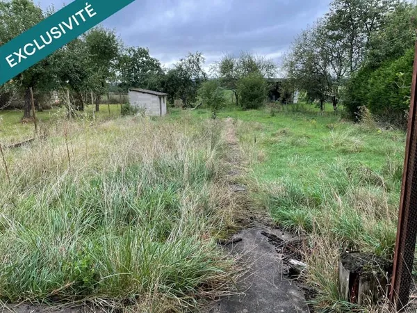 Terrain à bâtir de 1165 m² à Mangiennes