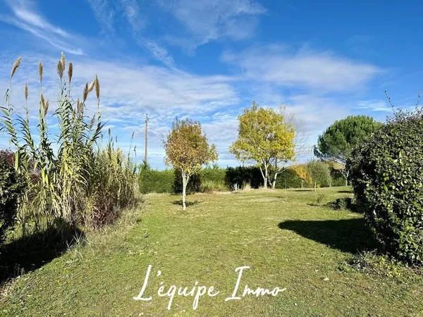 TERRAIN CONSTRUCTIBLE 675M2