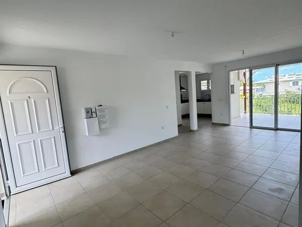 Location - T3 spacieux avec terrasse - Les Trois-Îlets (Anse à l'Âne)