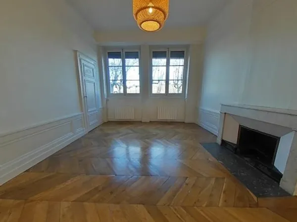 APPARTEMENT 4 PIECES // LYON 5EME
