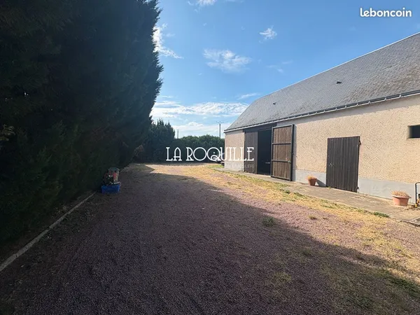 Grange 2 pièces 100 m²