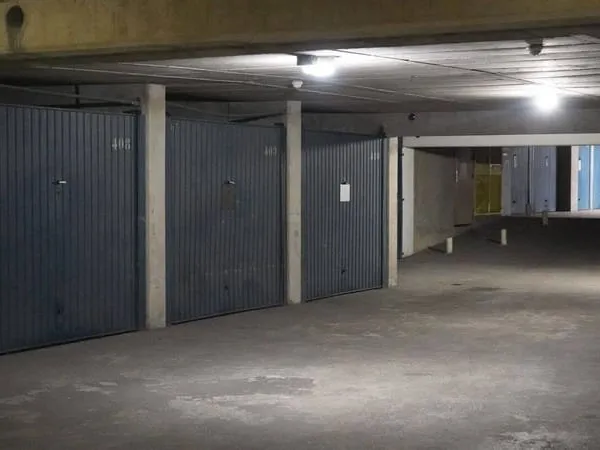Parking 13 m²