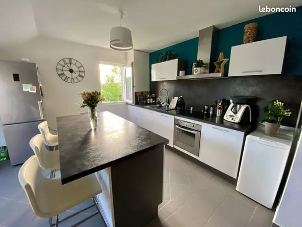 Magnifique T3 avec cuisine équipée ESSERT