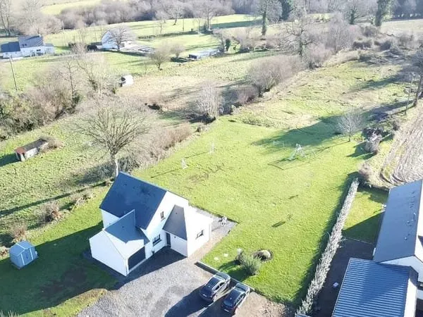 Maison avec vie de plain-pied de 5 pièces