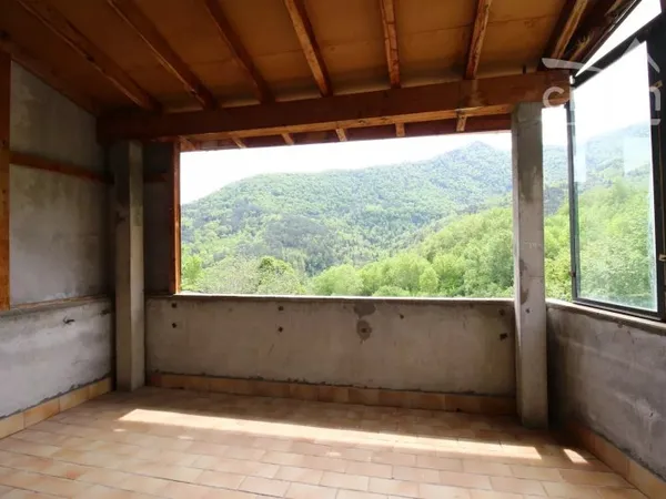 A vendre maison de village avec deux terrasses