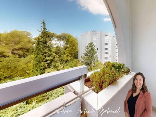 Superbe T3 avec terrasse - Résidence seniors avec services 24/24 - Garage box et cave