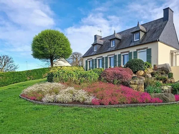 Maison 11 pièces 185 m²