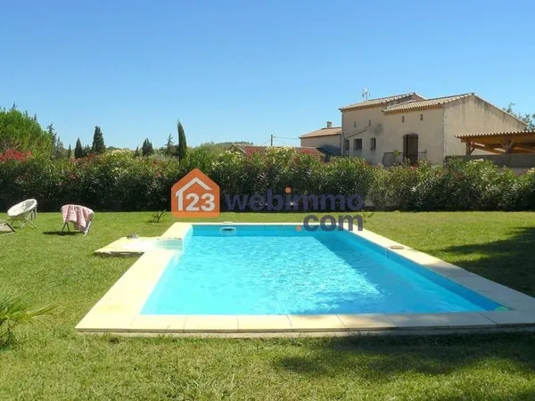 Maison 8 pièces 280 m²