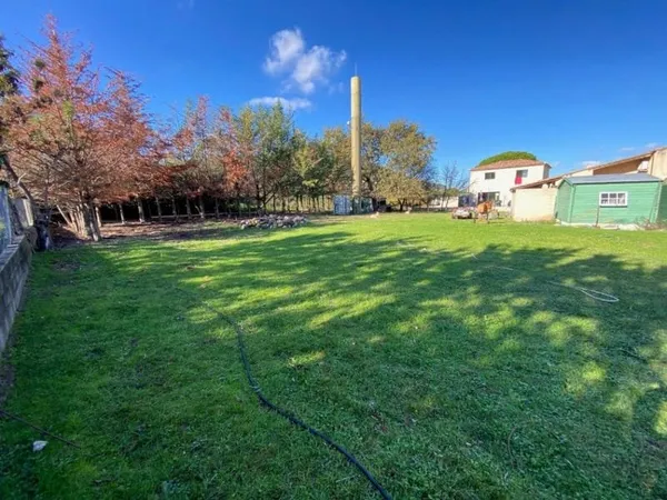 Terrain 637 m²