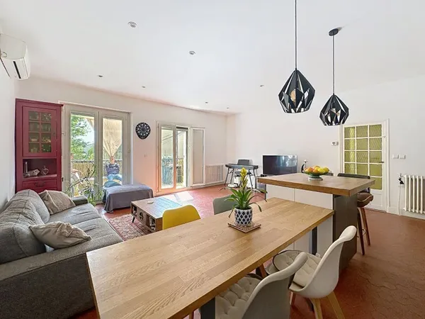 A vendre appartement T3 104m2 Saint-Barnabé Marseille 13012