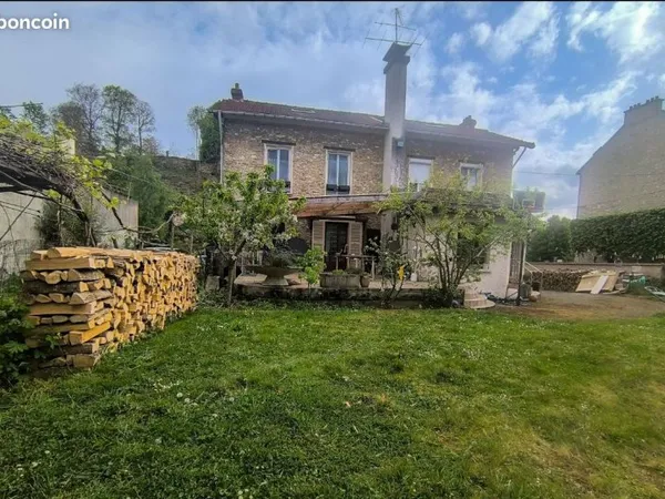 Maison 11 pièces 220 m²