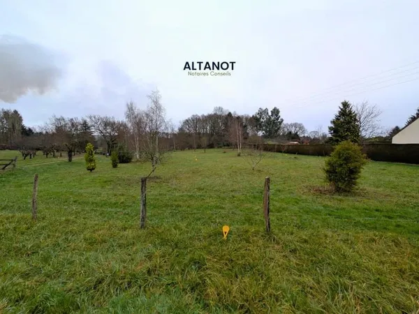 Terrain à bâtir à viabiliser : 398m²