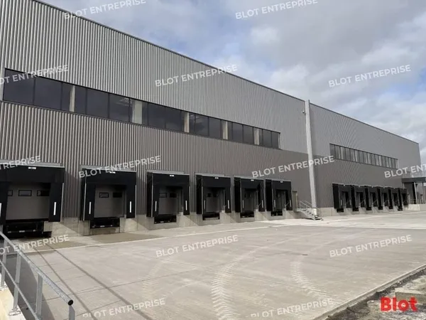 Entrepôt 2 pièces 12000 m²