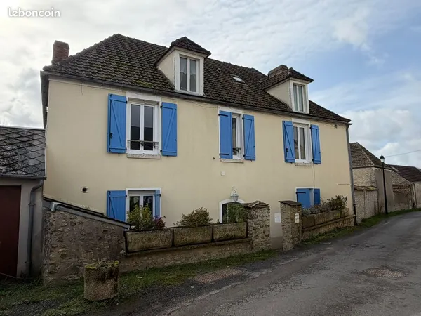 Maison lumineuse avec beaucoup de charme proche de l'école