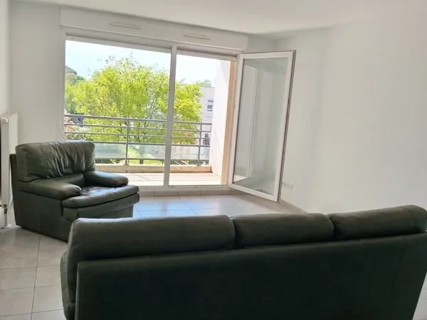 Vends appartement 3 pièces avec garage