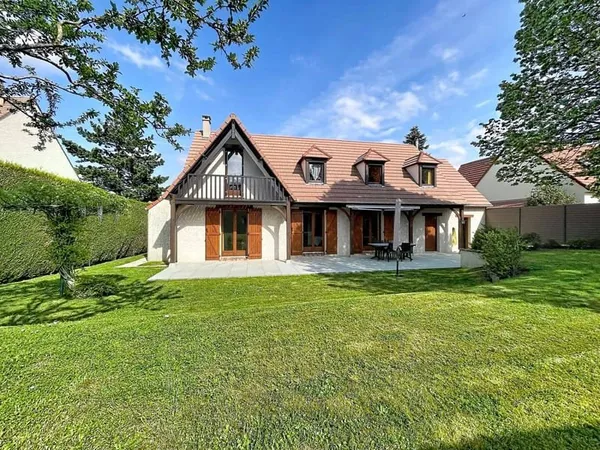 Maison 7 pièces 160 m²