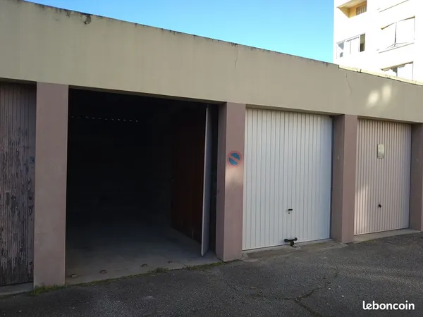 Stationnement Location Salon-de-Provence   120€