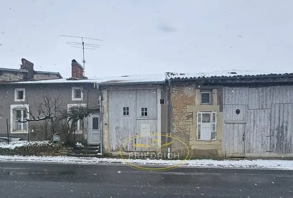 AUTHENTIQUE MAISON DE VILLAGE A CONFORTER