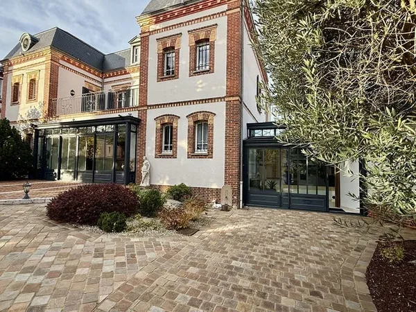 Demeure d'exception de 300 m² à 25min de Rambouillet