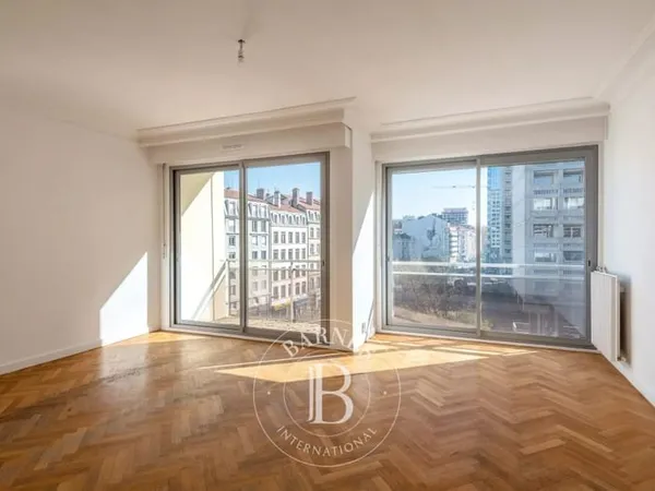 Lyon 3 - Appartement 87,37 m² - 3 chambres - Loggia