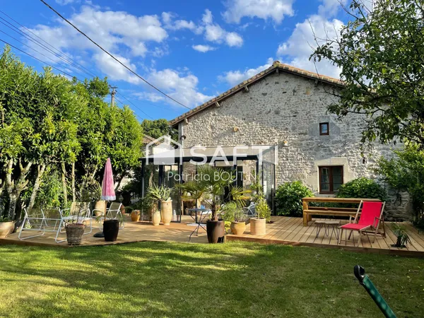 MAGNIFIQUE MAISON EN PIERRE 3 CHAMBRES ET 2 BUREAUX AVEC GRANGE ATTENANTE !
