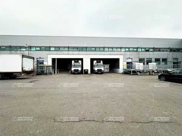 Local d'activité 5134 m²