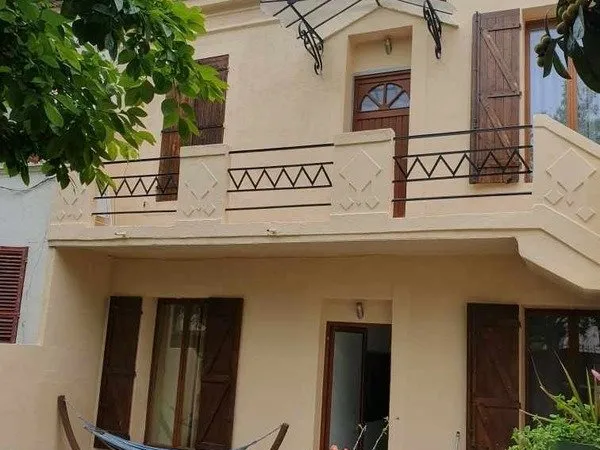 Appartement 3 pièces 1er étage LA SEYNE SUR MER (83)