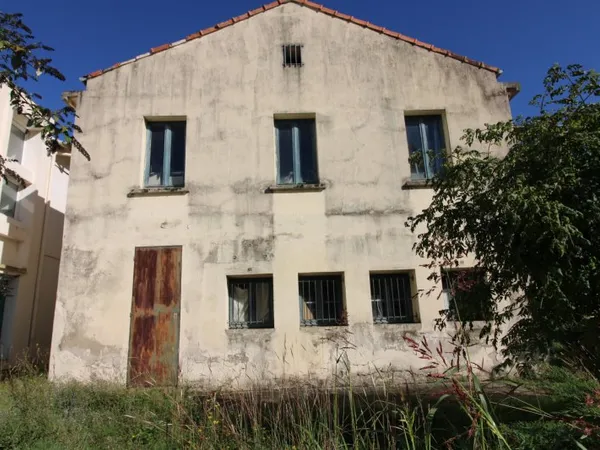 BUREAUX. Possibilité de faire Appartements ou autres...