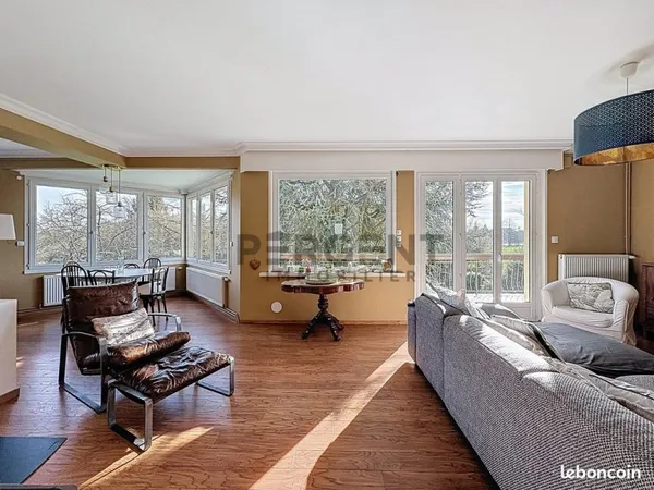 Maison 7 pièces 226 m²