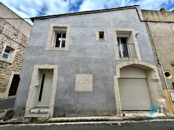 Maison de village T3 74 m2 habitables avec Garage