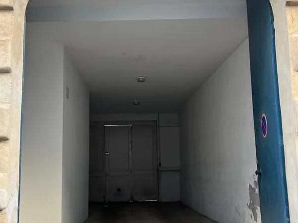 Parking/Garage 35 m²