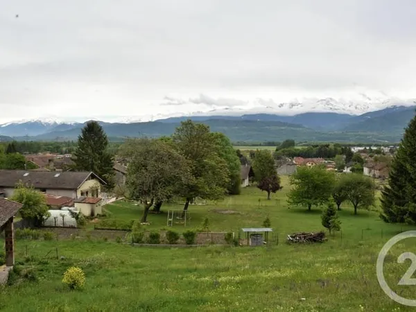 Terrain 5142 m²