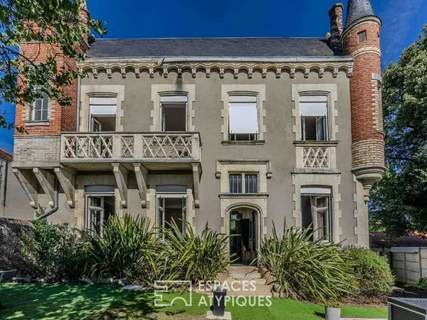 Petit château d'exception au coeur de Pornic