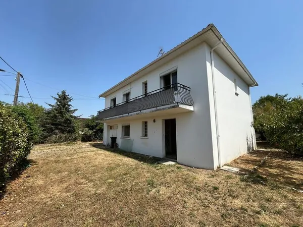 Charmante villa sur 2 niveaux à Bias (47300)