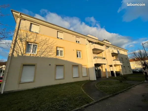 Spacieux F4 avec Garage - Parking et Balcon