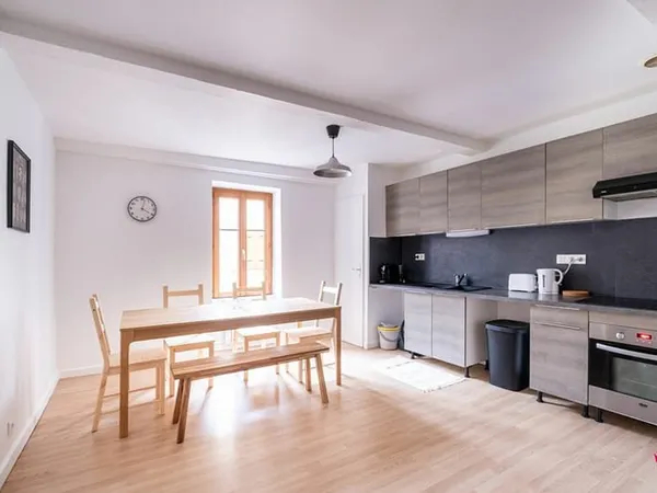 SAINT-LAURENT-DE-MURE, Appartement T4 de 75,5 m²
