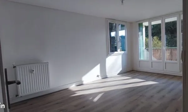 Location appartement Charbonnières centre ville