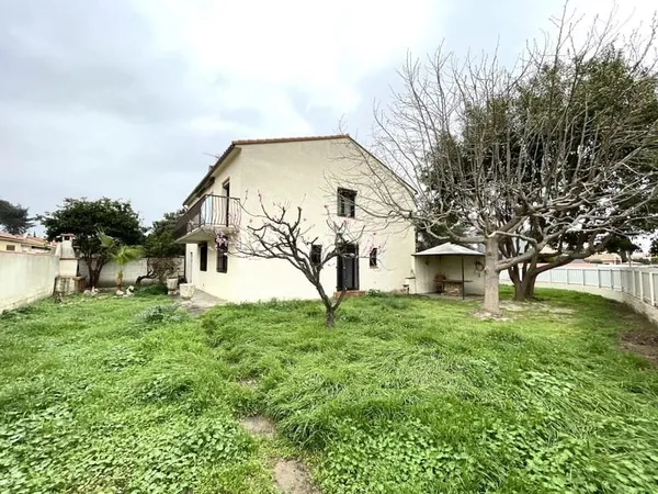 Villa 3 faces 2 appartements