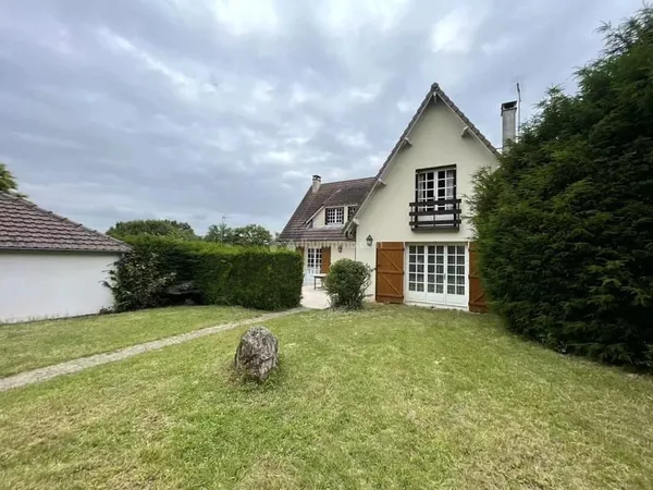 Maison 8 pièces 190 m²
