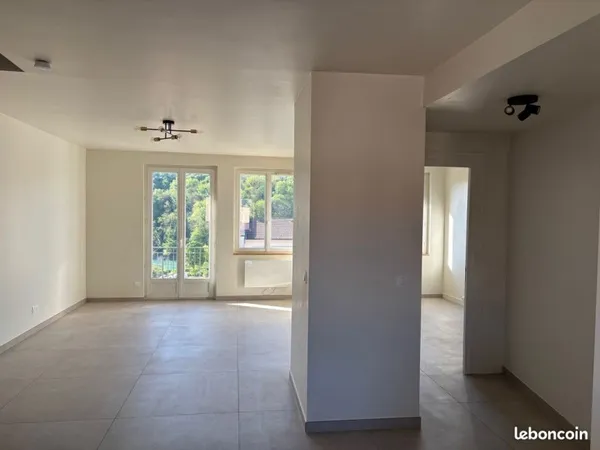 T3 duplex 65 m2 plein centre 5 min de la gare