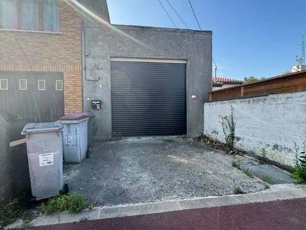 Hangar 100m2