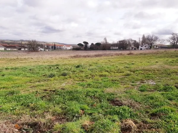 Terrain 500 m²