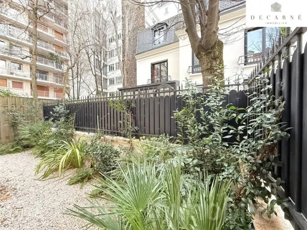 Passy Maison Contemporaine avec surfaces extérieures