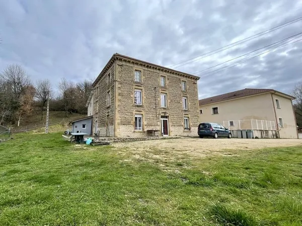 Maison 1 pièce 275 m²