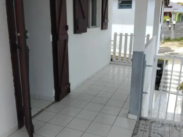 Appartement Location Le Gosier 3p 45m² 700€