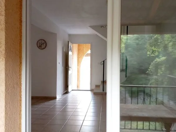 T4 duplex vide hauteurs de Bastia