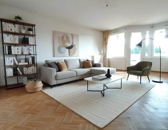 Appartement T5 103m2 avec parking - Vénissieux - Lyon 8