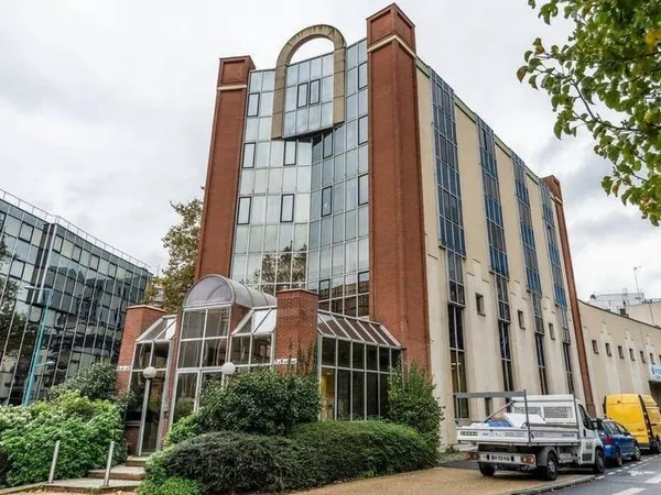 Bureaux 3959 m²